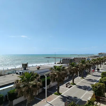 Fronte Mare Marina Di Cecina Cecina (Livorno)
